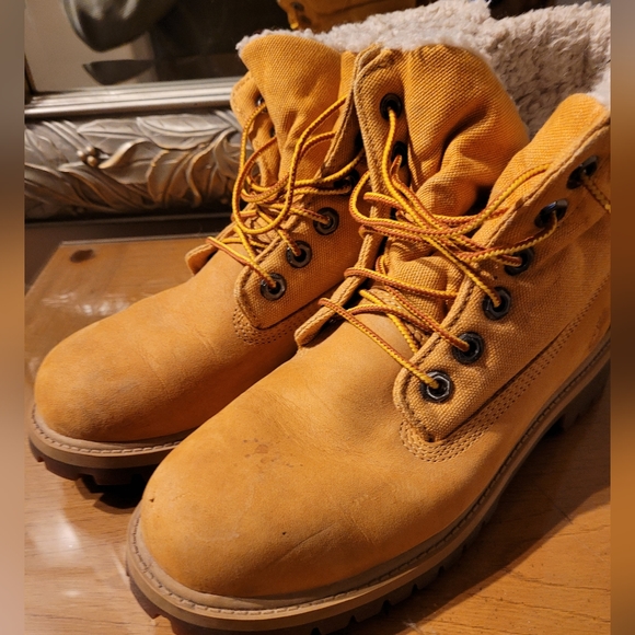 Timberland sherpa flip top boots - Picture 6 of 15